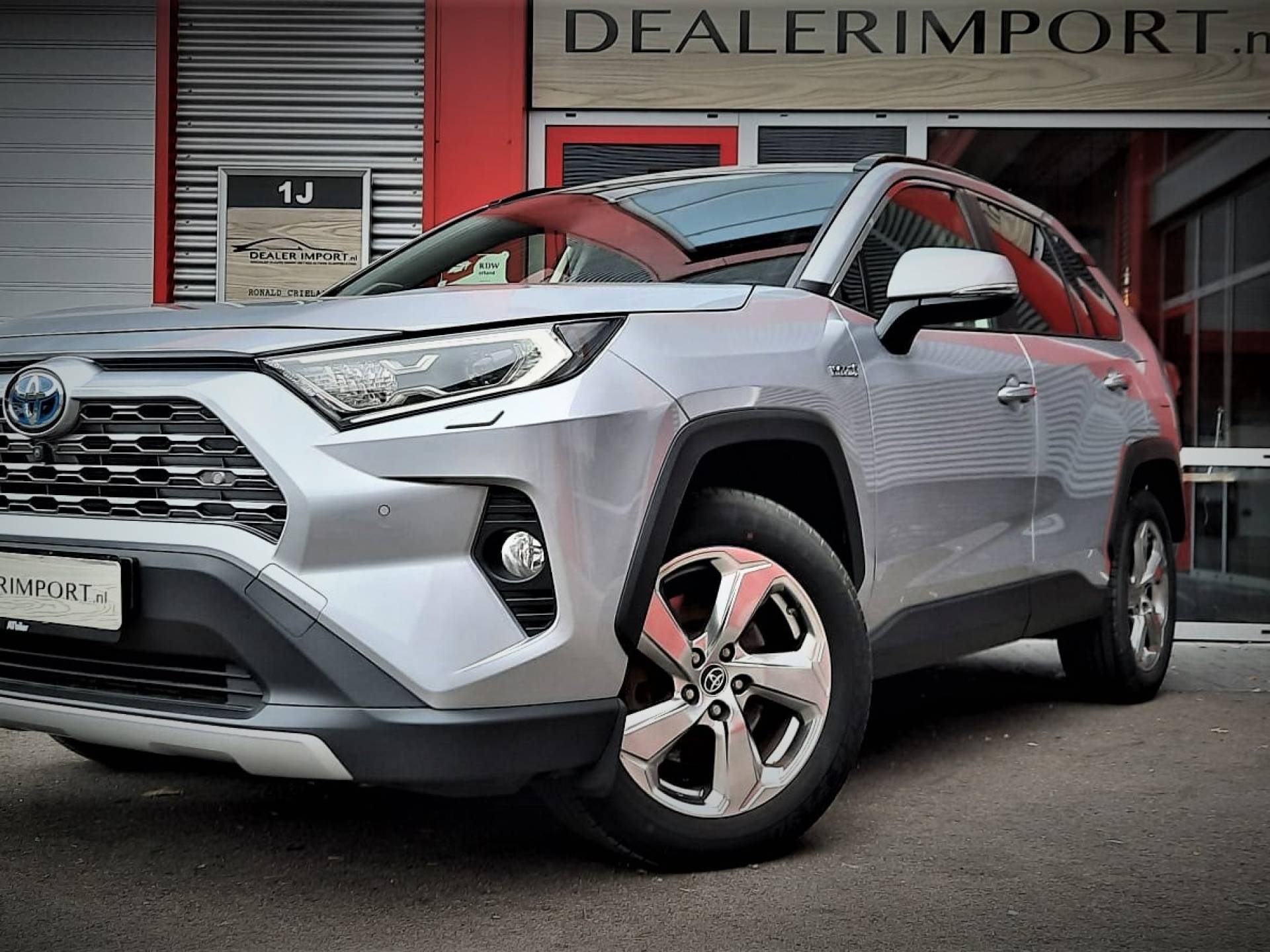 Toyota RAV4 2.5 Hybrid 2WD Premium 